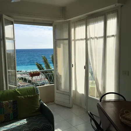 Apartman Palais Henri Iv